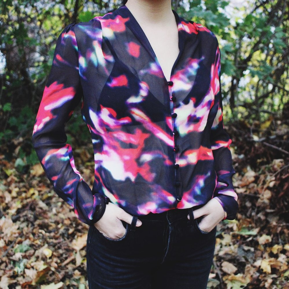 HALSTON HERITAGE - Dark Sheer Watercolor Blouse